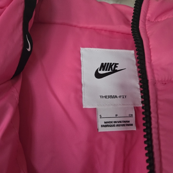 Nike Womens sz Small NWT Bright Pink Puffer - Picture 6 of 16